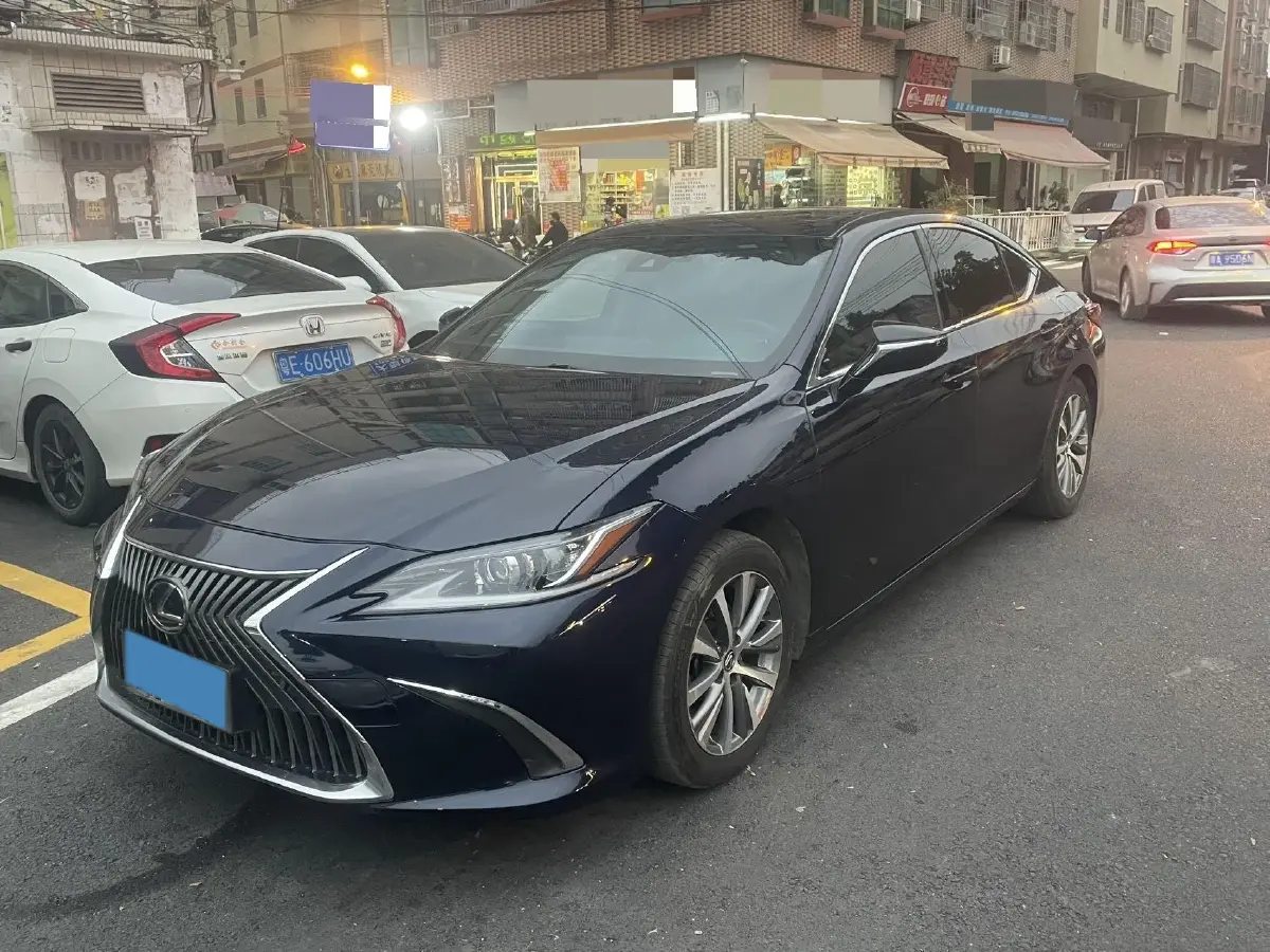 2020 Lexus ES 2.0L 173HP L4 CVT