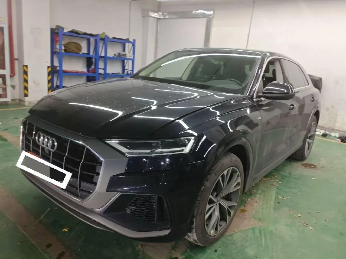 2021 Audi Q8 3.0T 340HP V6 8AT,autocango,china used car exporter,china ev exporter,chinese used car exporter,chinese used ev exporter