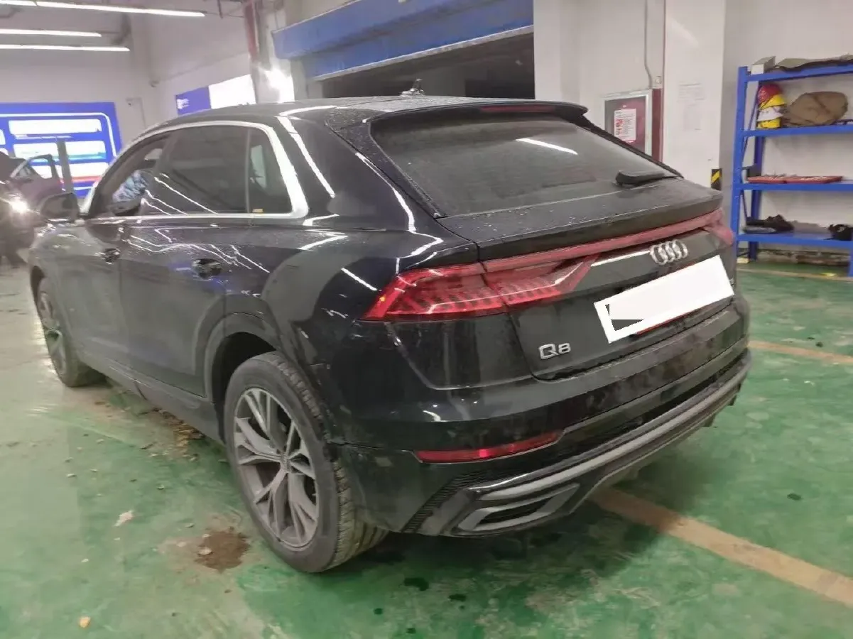 2021 Audi Q8 3.0T 340HP V6 8AT,autocango,china used car exporter,china ev exporter,chinese used car exporter,chinese used ev exporter