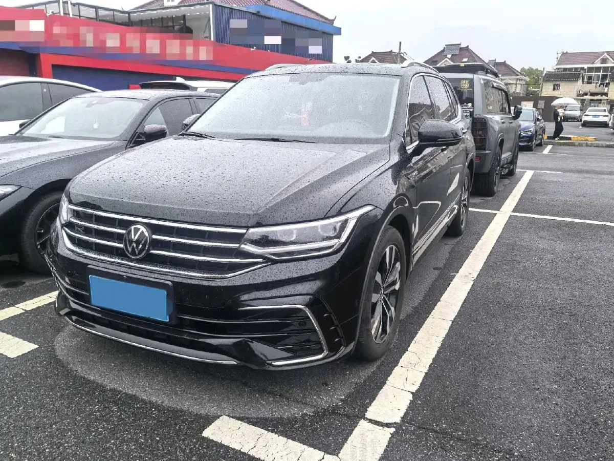 2024 Volkswagen Tiguan L 2.0T 186HP L4 7DCT