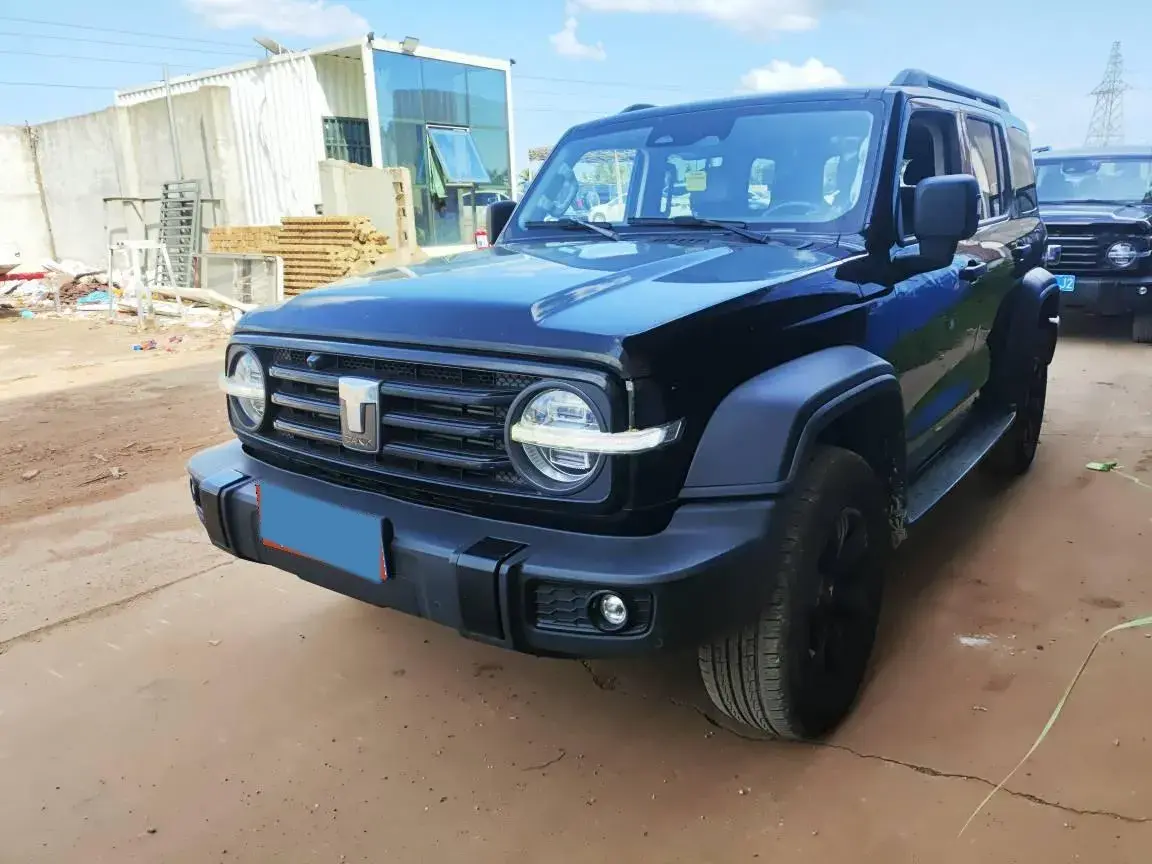 2023 Tank 300 2.0T 227HP L4 8AT