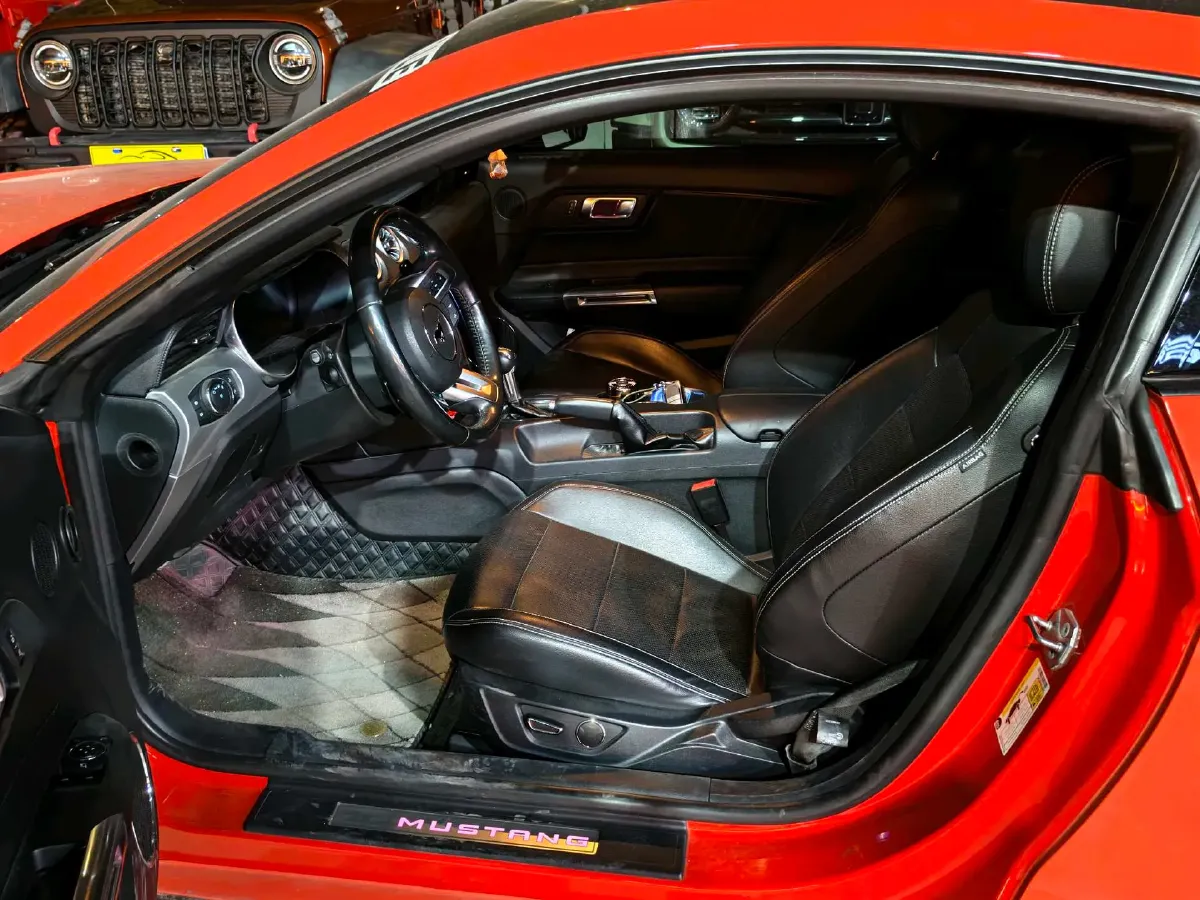 2018 Mitsubishi Pajero 3.0L 174HP V6 5AT,autocango,china used car exporter,china ev exporter,chinese used car exporter,chinese used ev exporter