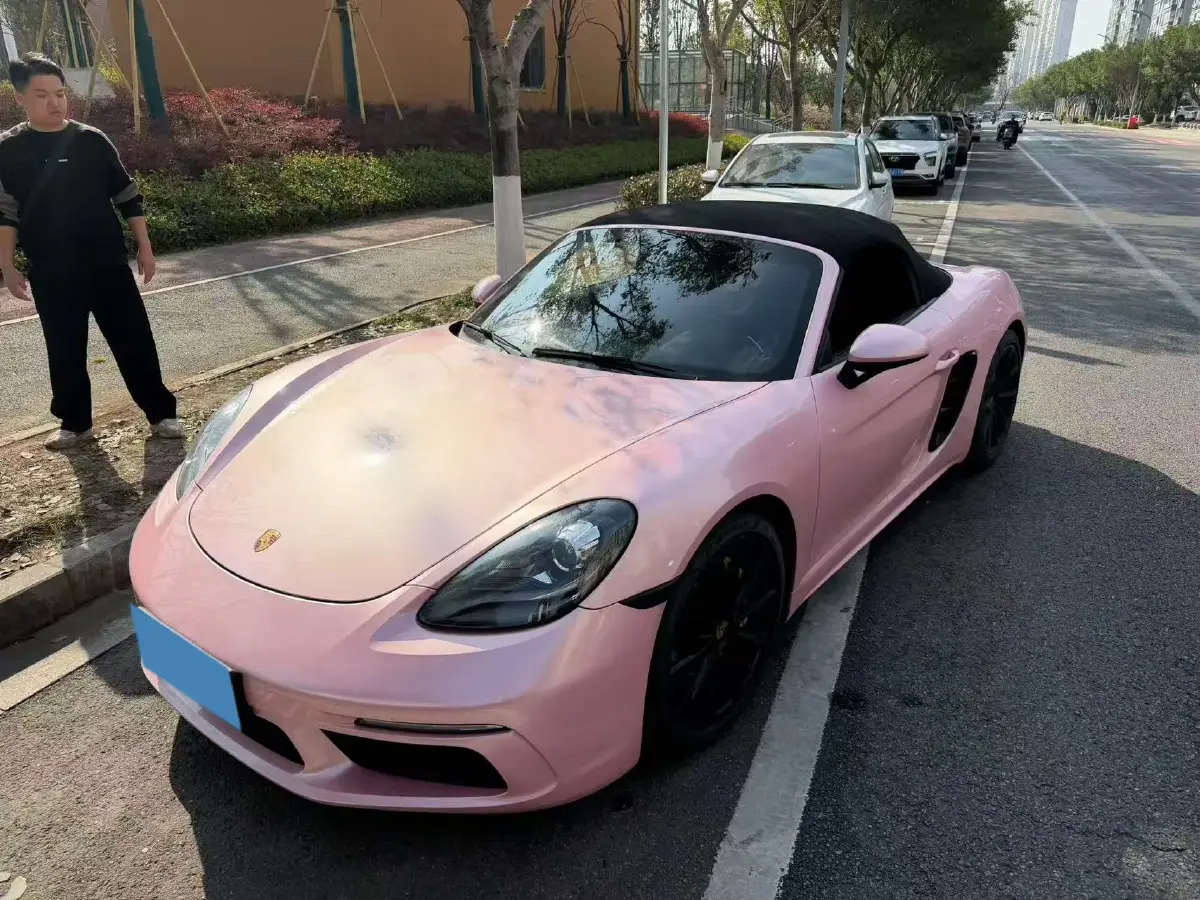 2018 Porsche 718 2.0T 250HP H4 7DCT