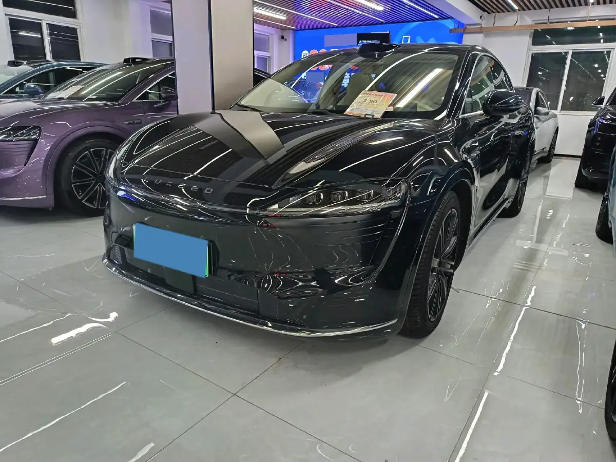 2024 HIMA R7 BEV 82KWH