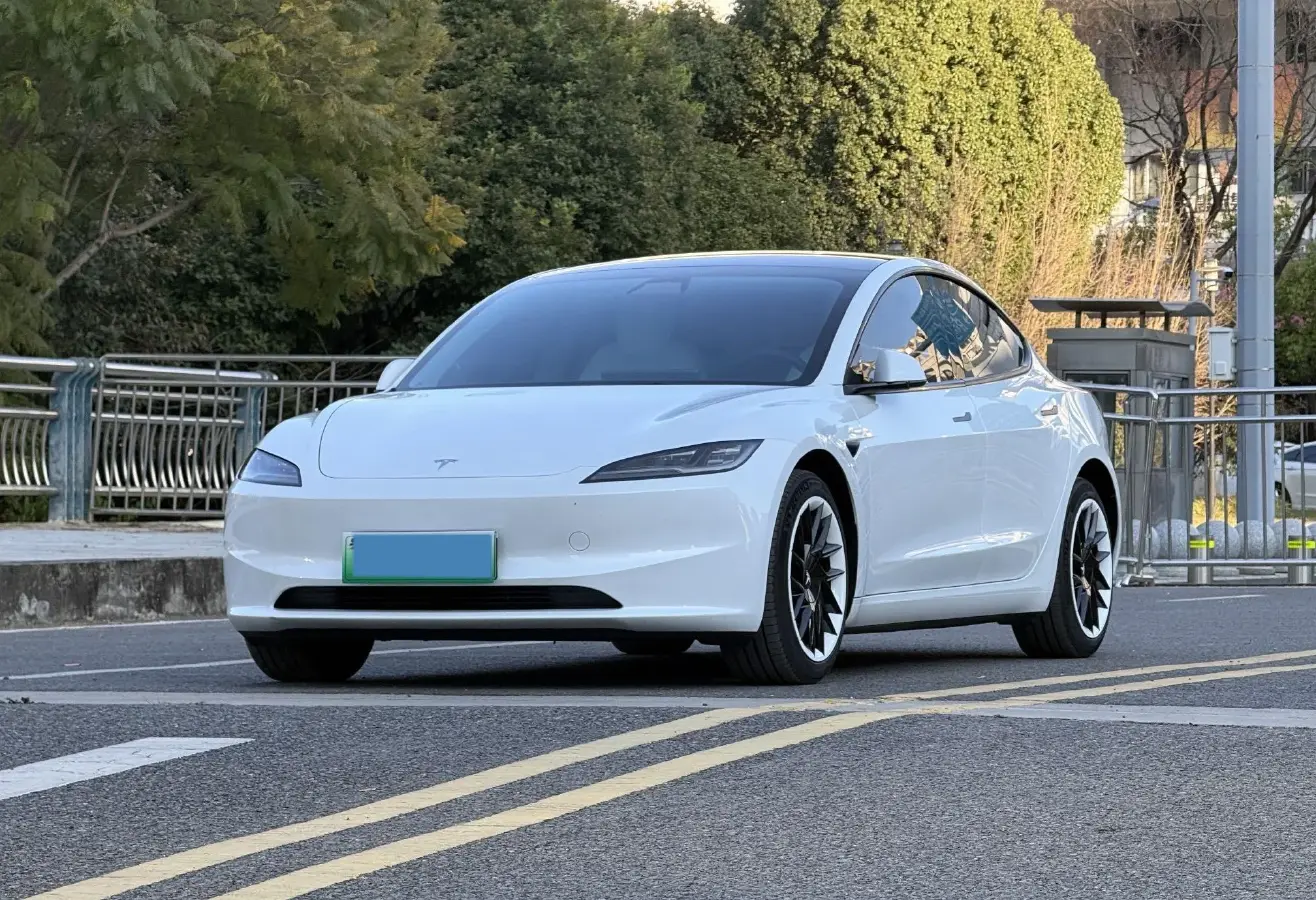 2023 HYPTEC GT BEV 80KWH