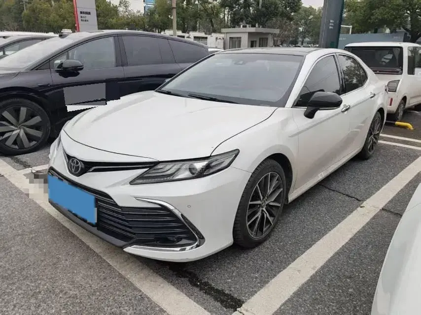 2021 Toyota Camry 2.5L 209HP L4 8AT
