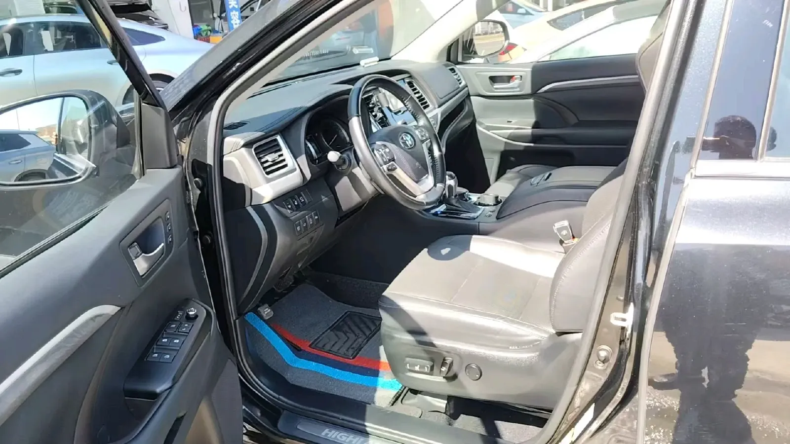 2019 HanTeng V7 1.5T 156HP L4 6AT,autocango,china used car exporter,china ev exporter,chinese used car exporter,chinese used ev exporter