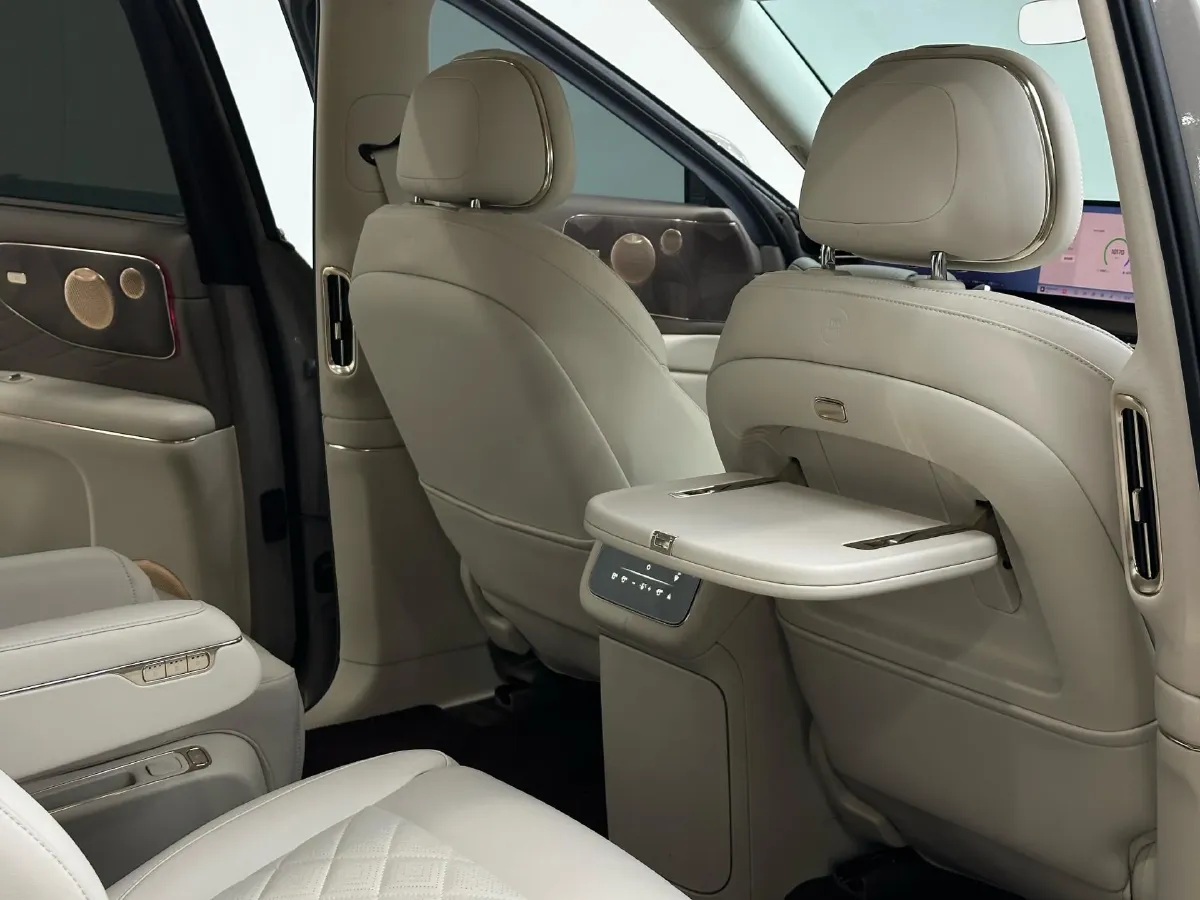 2026 IM LS9 REEV 155HP REEV,autocango,china used car exporter,china ev exporter,chinese used car exporter,chinese used ev exporter