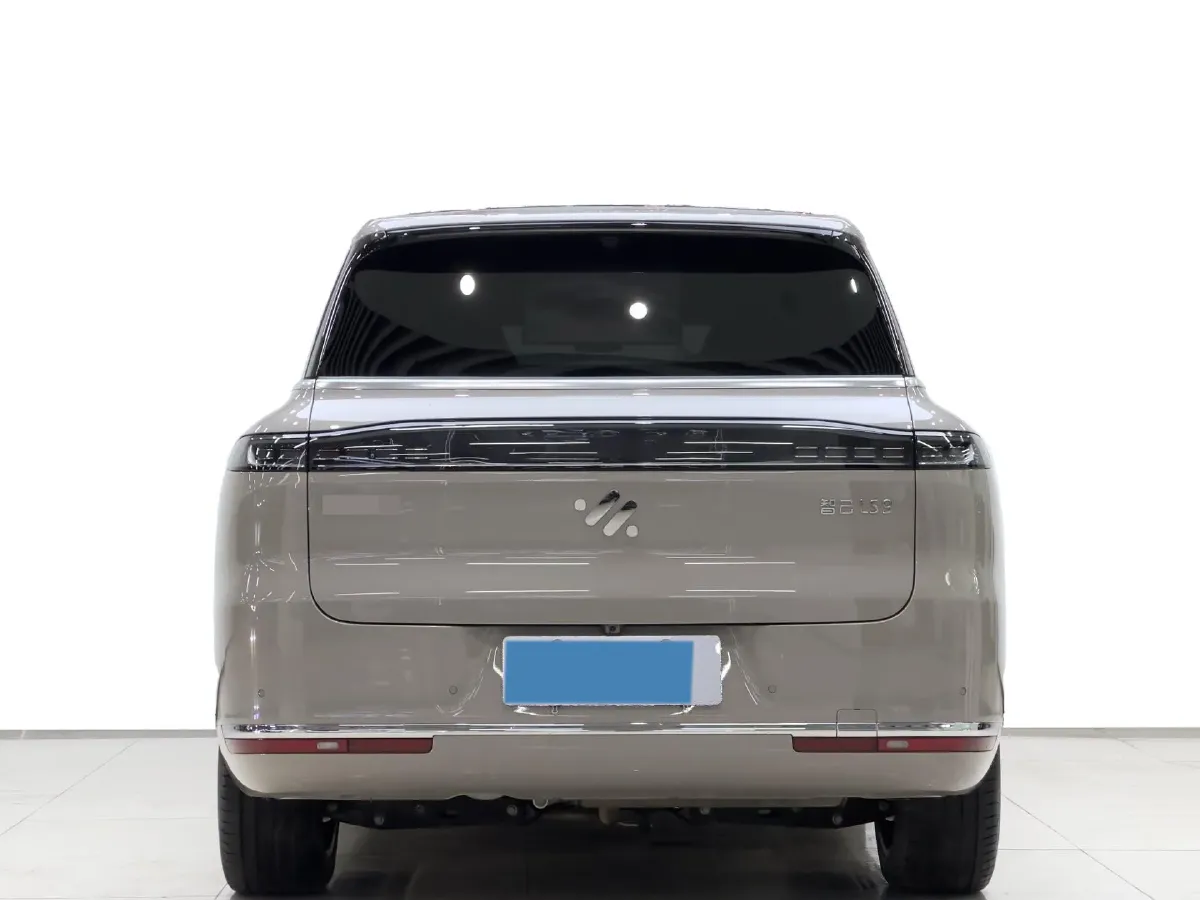 2026 IM LS9 REEV 155HP REEV,autocango,china used car exporter,china ev exporter,chinese used car exporter,chinese used ev exporter