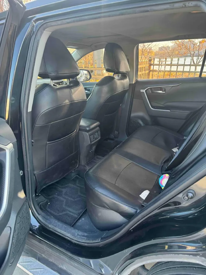 2021 Toyota RAV4 Hybird E+ 2.5L 180HP L4 E-CVT PHEV 15.984KWH,autocango,china used car exporter,china ev exporter,chinese used car exporter,chinese used ev exporter