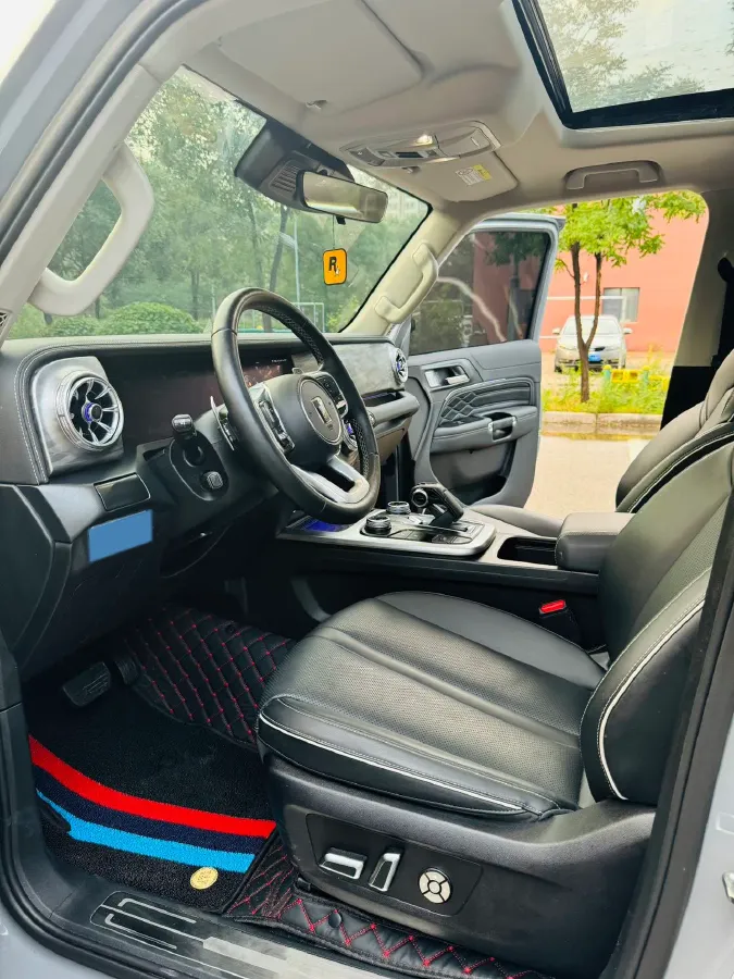 2021 Tank 300 2.0T 227HP L4 8AT,autocango,china used car exporter,china ev exporter,chinese used car exporter,chinese used ev exporter