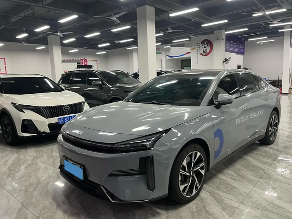 2023 Geely Galaxy L6 1.5T 163HP L4 3DHT PHEV