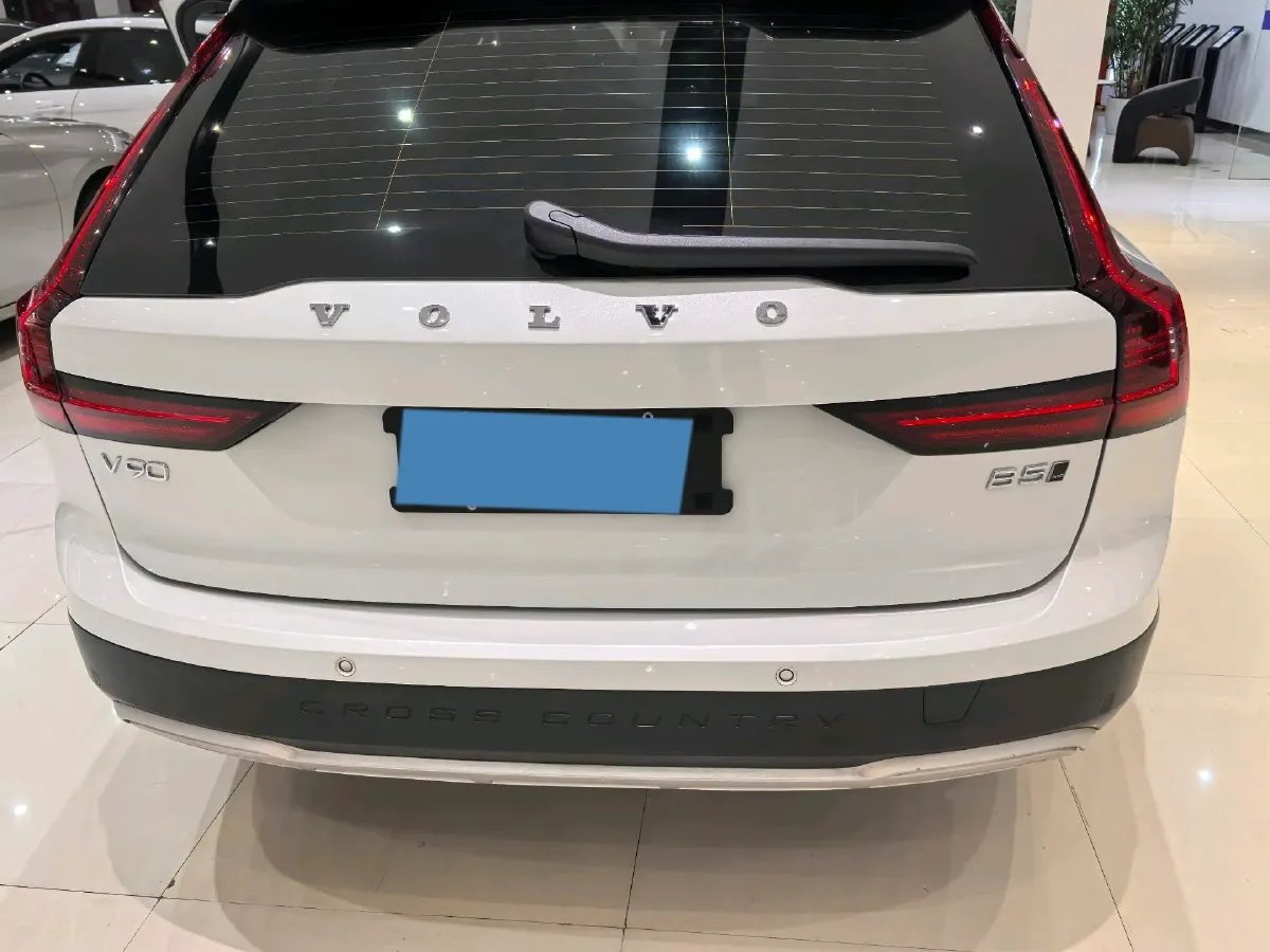 2022 Volvo V90 2.0T 250HP L4 8AT,autocango,china used car exporter,china ev exporter,chinese used car exporter,chinese used ev exporter