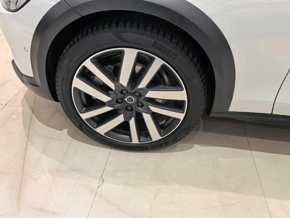 2022 Volvo V90 2.0T 250HP L4 8AT,autocango,china used car exporter,china ev exporter,chinese used car exporter,chinese used ev exporter