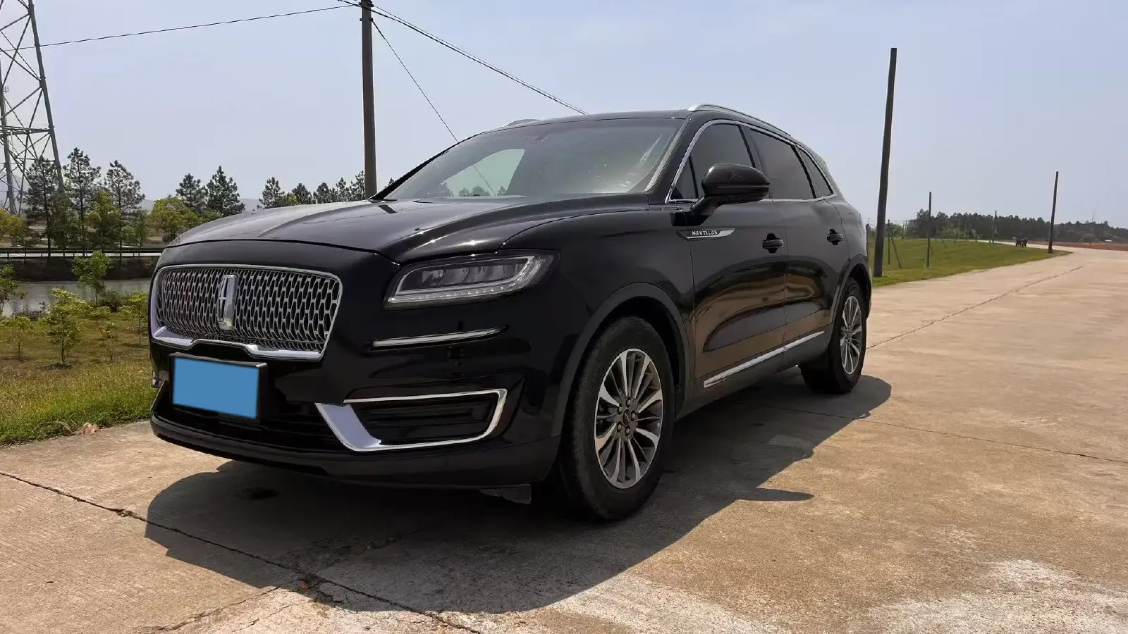 2019 Lincoln Nautilus 2.0T 224HP L4 8AT