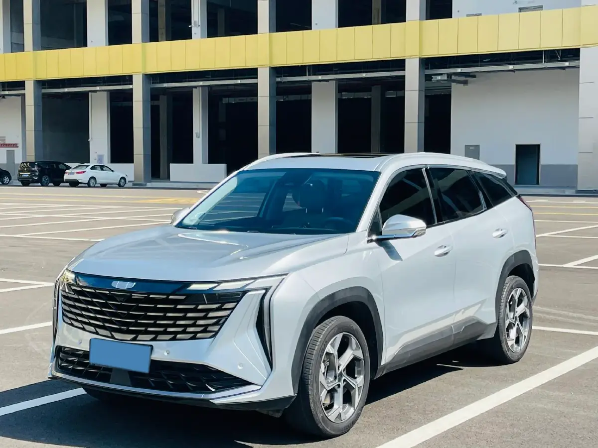2023 Geely StarRay 1.5T 181HP L4 7DCT