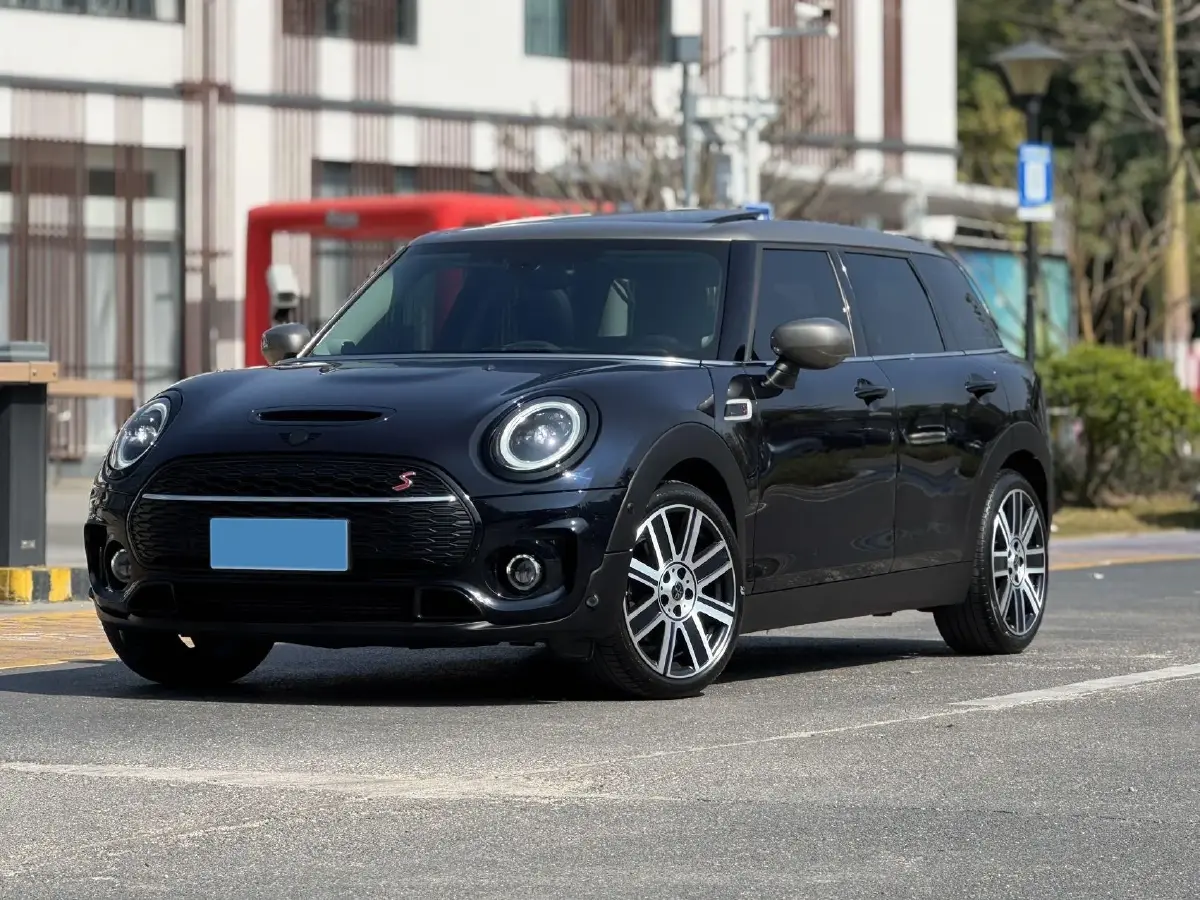 2023 MINI CLUBMAN 2.0T 192HP L4 7DCT