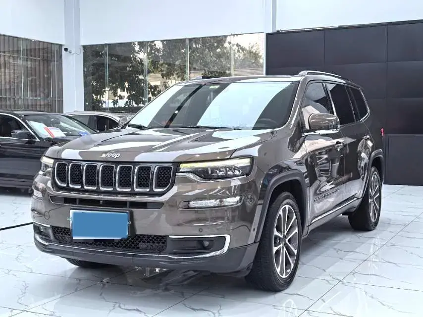 2018 Jeep Grand Commander 2.0T 265HP L4 9AT