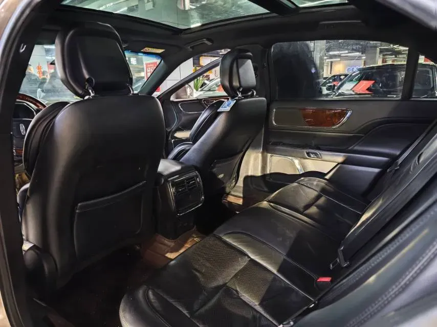 2018 Lincoln Continental 2.0T 261HP L4 6AT,autocango,china used car exporter,china ev exporter,chinese used car exporter,chinese used ev exporter