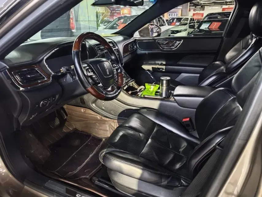 2018 Lincoln Continental 2.0T 261HP L4 6AT,autocango,china used car exporter,china ev exporter,chinese used car exporter,chinese used ev exporter