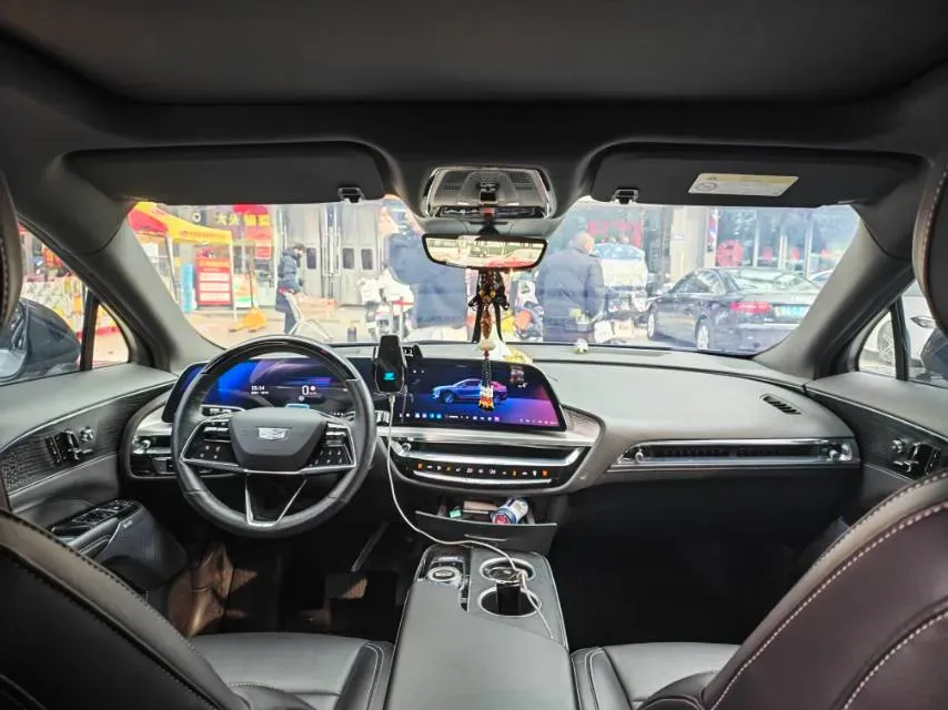 2022 Cadillac IQ Lyriq BEV 95.7KWH,autocango,china used car exporter,china ev exporter,chinese used car exporter,chinese used ev exporter