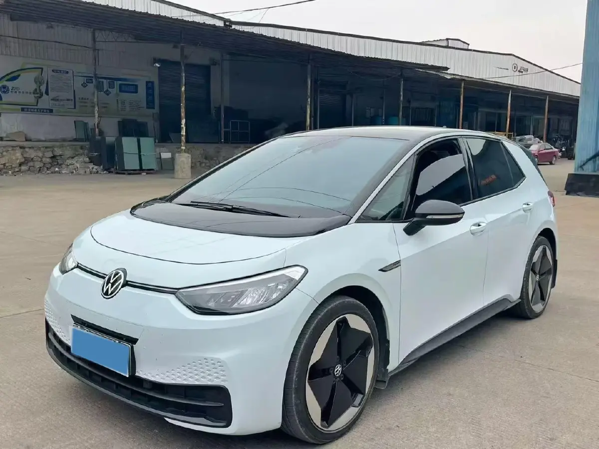 2023 Volkswagen ID.3 BEV 52.8KWH