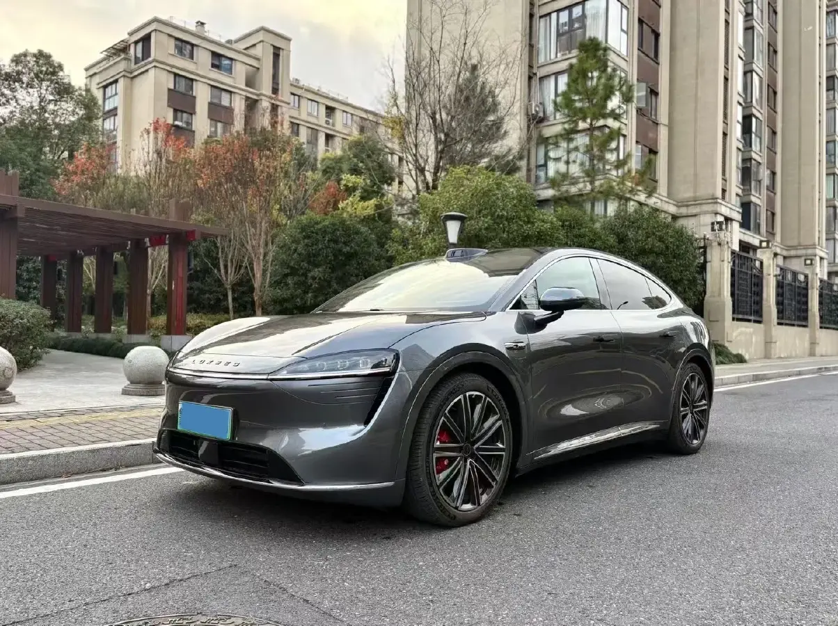 2024 HIMA R7 BEV 82KWH