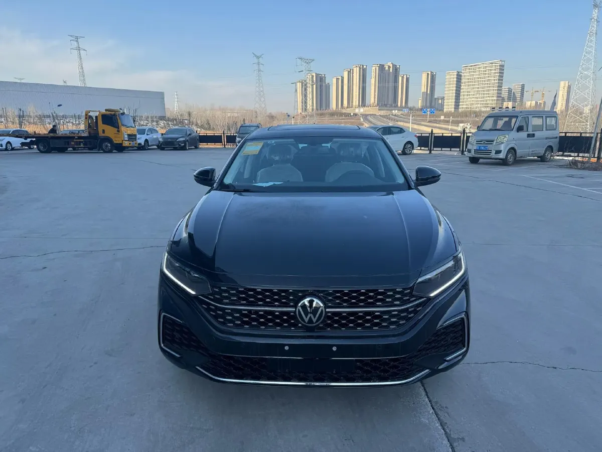 2026 Volkswagen Passat 2.0T 220HP L4 7DCT,autocango,china used car exporter,china ev exporter,chinese used car exporter,chinese used ev exporter