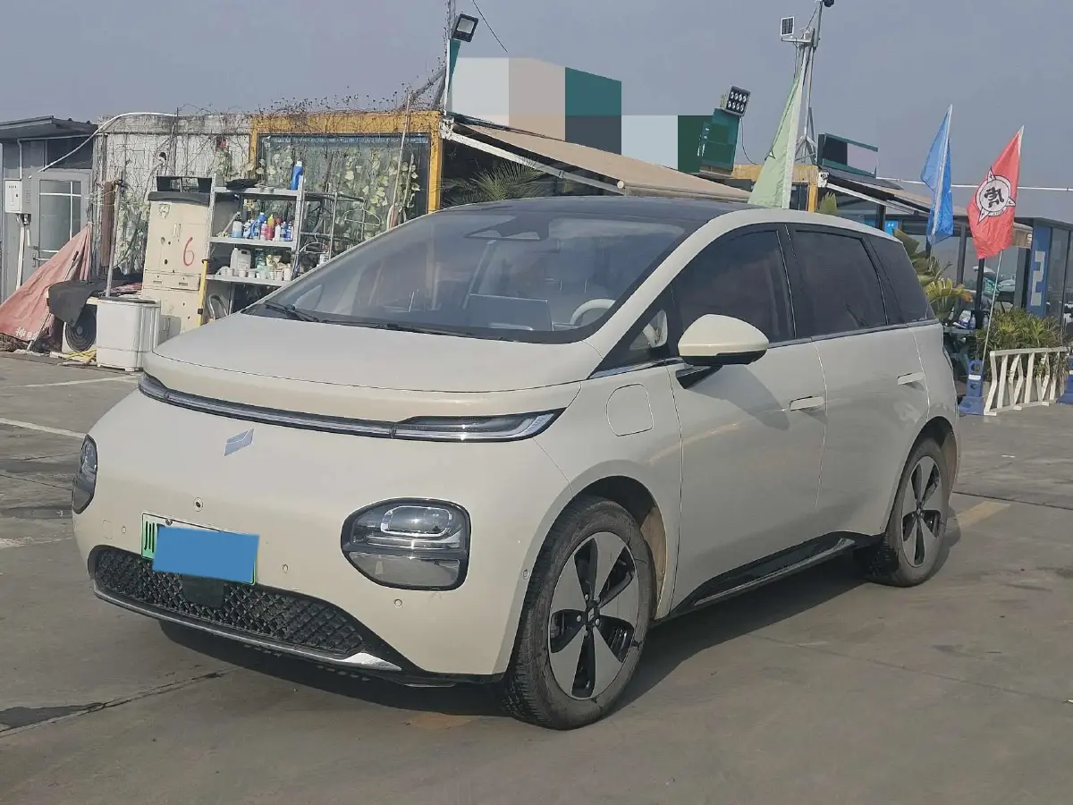 2023 BaoJun Cloud BEV 50.6KWH