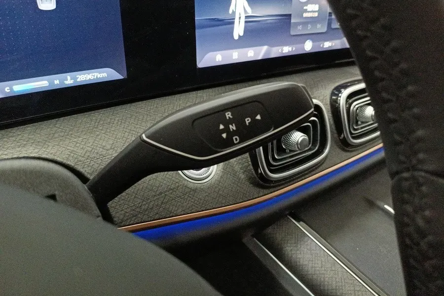 2023 Chery Tiggo 9 2.0T 261HP L4 7DCT,autocango,china used car exporter,china ev exporter,chinese used car exporter,chinese used ev exporter