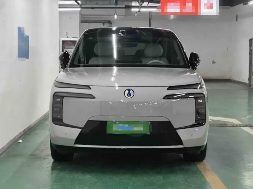 2025 Denza DenzaN8L 2.0T 207HP L4 E-CVT PHEV,autocango,china used car exporter,china ev exporter,chinese used car exporter,chinese used ev exporter