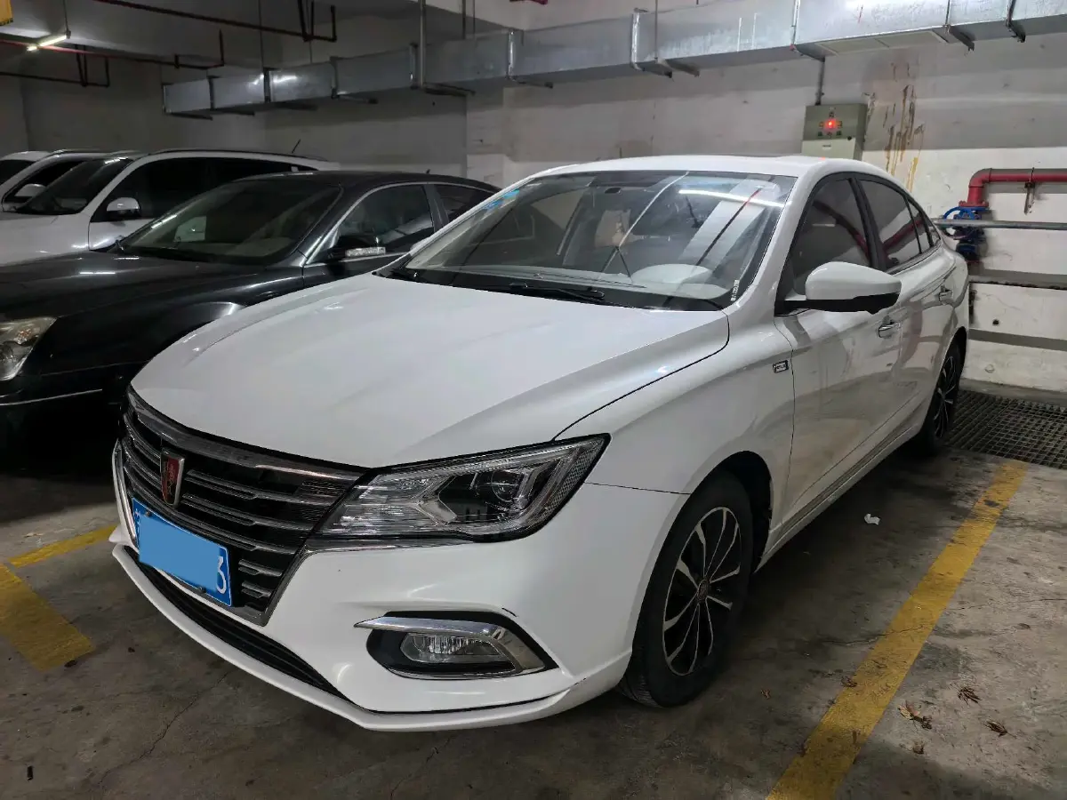 2019 Roewe i5 1.5L 120HP L4 CVT