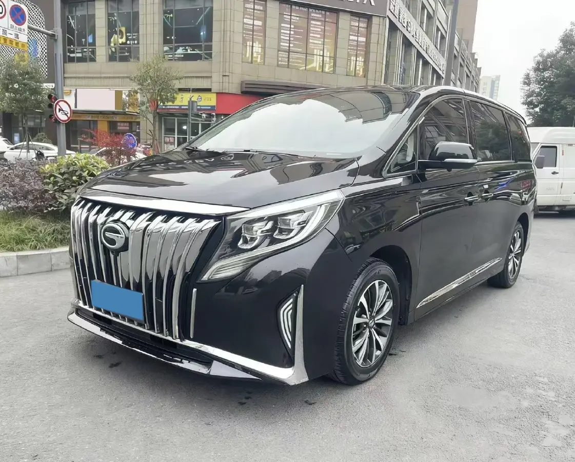 2021 GAC Trumpchi M8 2.0T 252HP L4 8AT