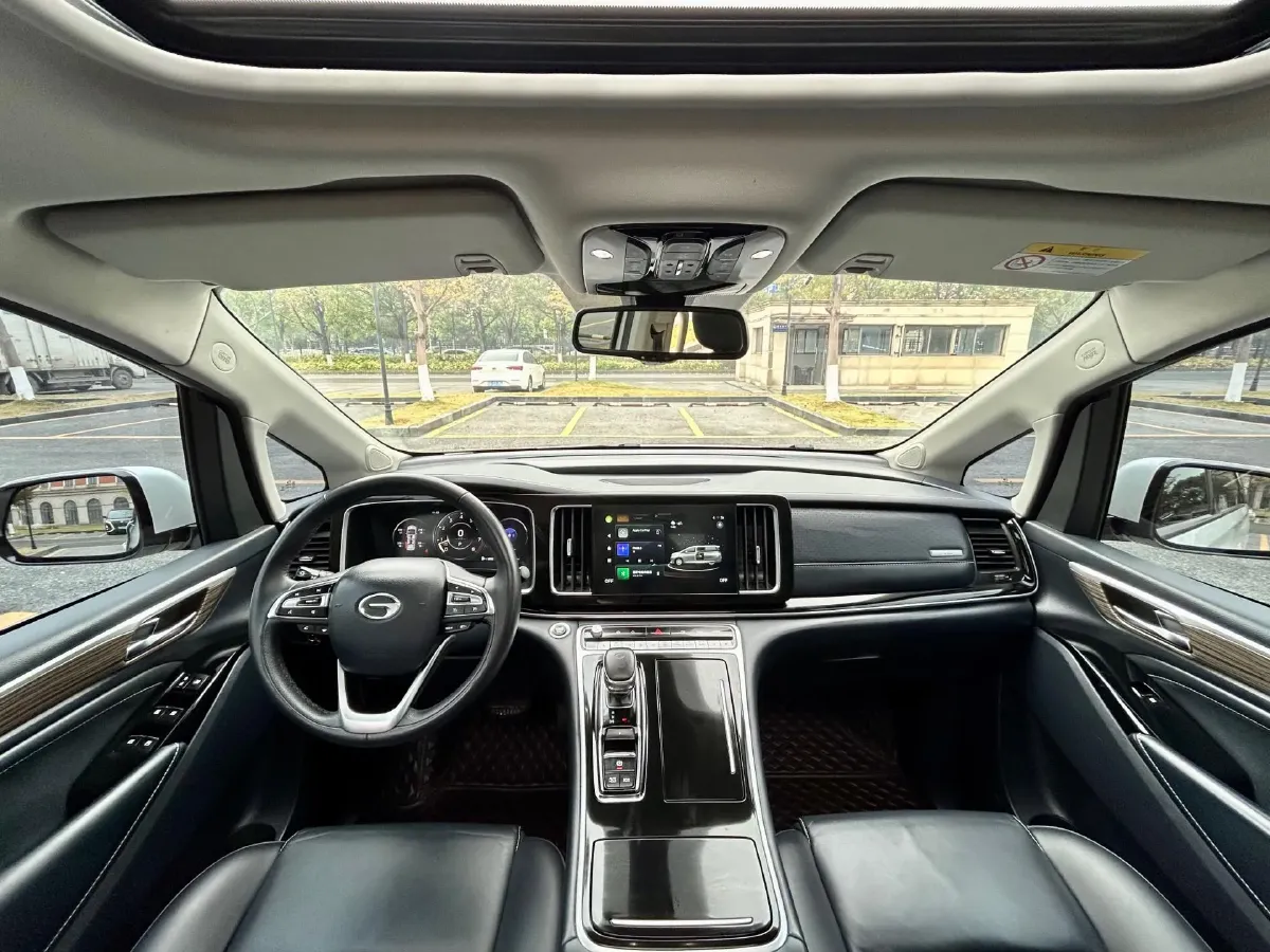 2021 GAC Trumpchi M8 2.0T 252HP L4 8AT,autocango,china used car exporter,china ev exporter,chinese used car exporter,chinese used ev exporter