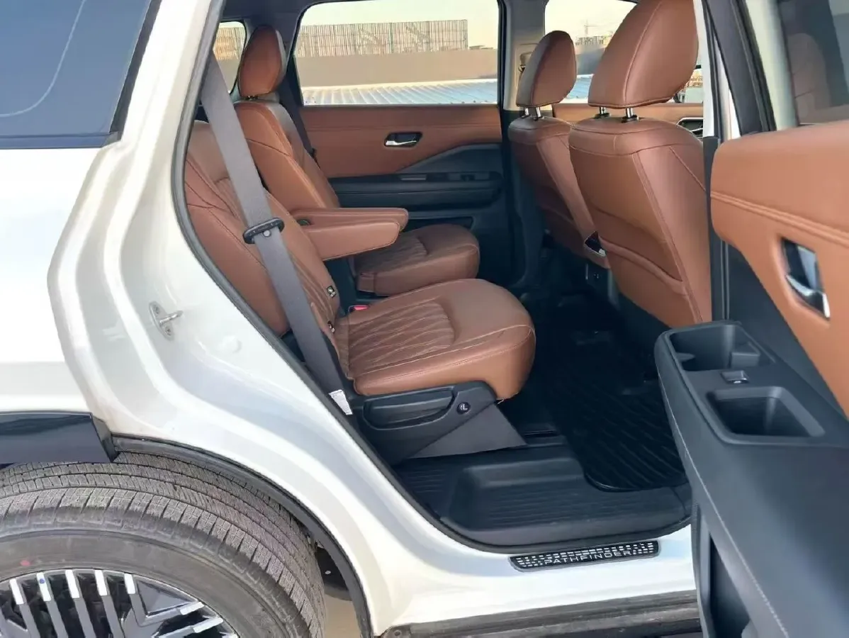 2024 Nissan Pathfinder 2.0T 252HP L4 9AT,autocango,china used car exporter,china ev exporter,chinese used car exporter,chinese used ev exporter