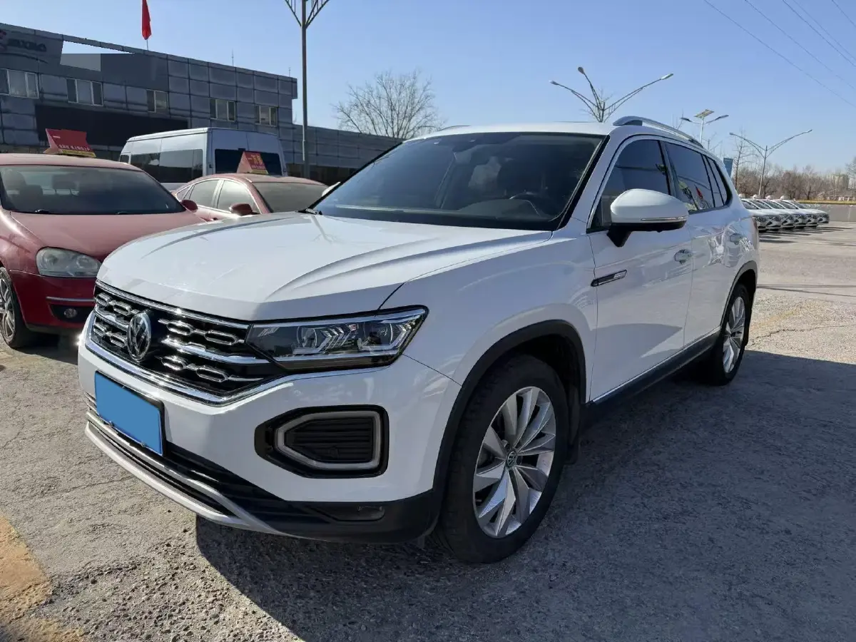 2021 Volkswagen Tayron 2.0T 220HP L4 7DCT