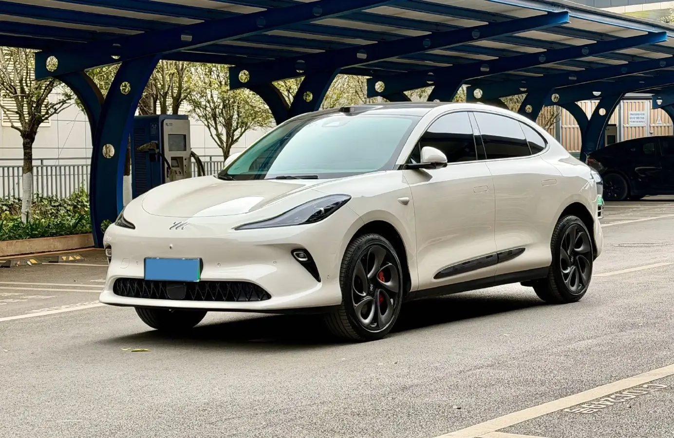 2025 IM LS6 BEV 83KWH