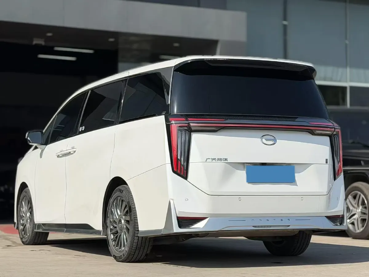 2023 GAC Trumpchi M8 2.0T 252HP L4 8AT,autocango,china used car exporter,china ev exporter,chinese used car exporter,chinese used ev exporter