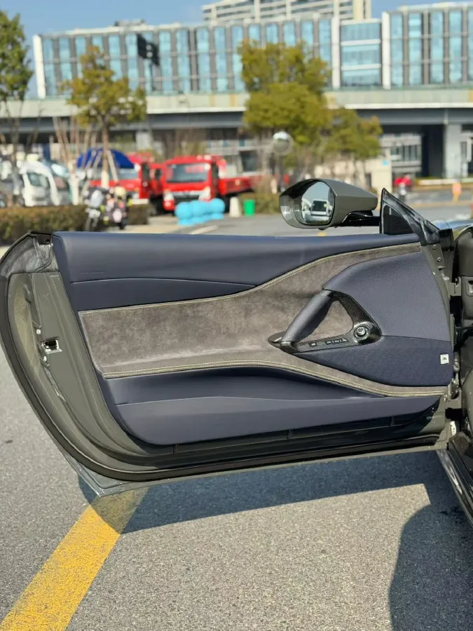 2020 Ferrari 812 6.5L 800HP V12 7DCT,autocango,china used car exporter,china ev exporter,chinese used car exporter,chinese used ev exporter