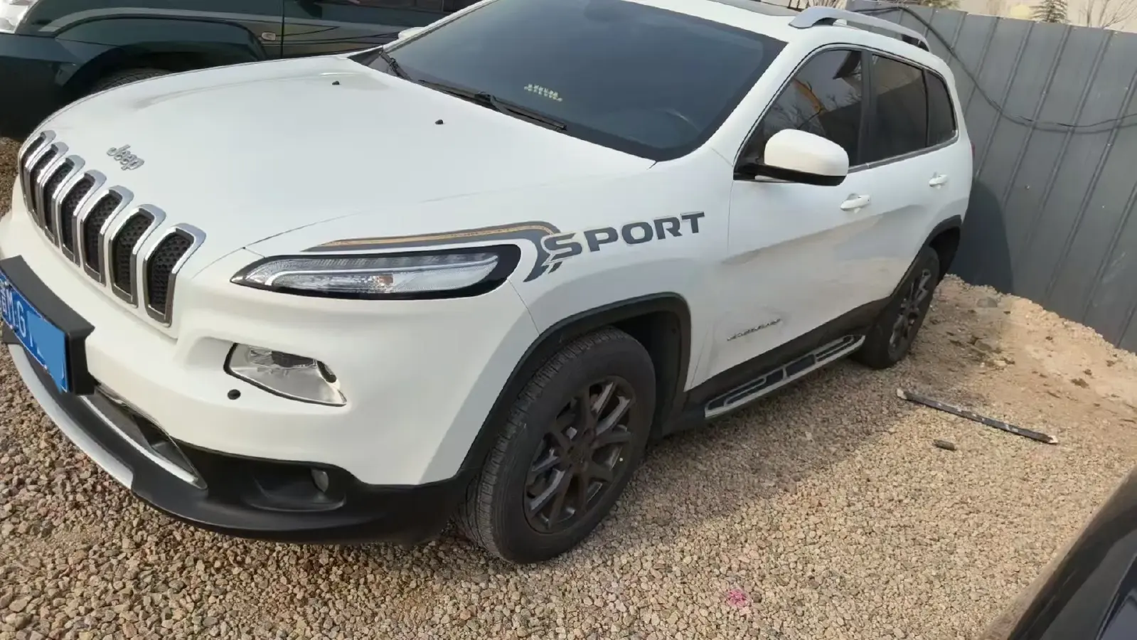 2020 Jeep Cherokee 2.0L 148HP L4 9AT