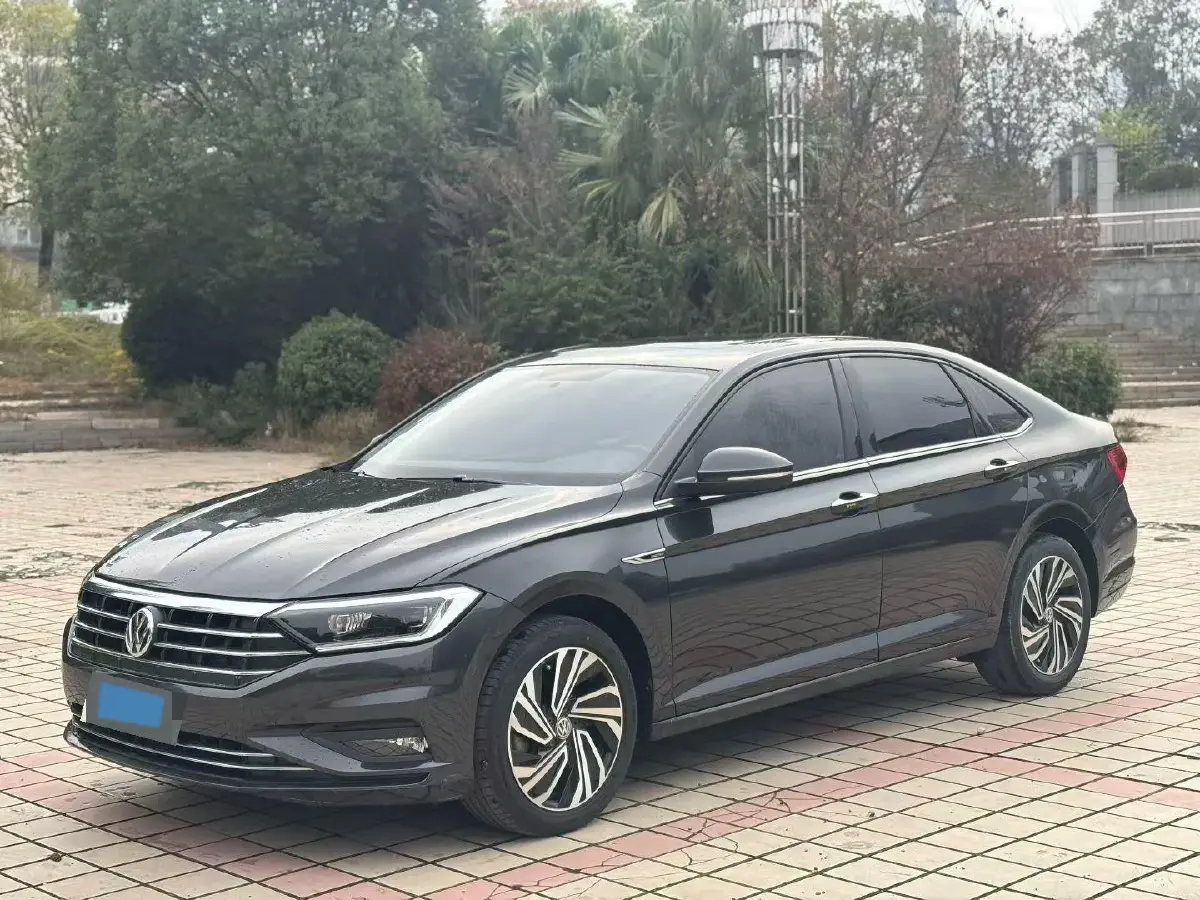 2021 Volkswagen Sagitar 1.4T 150HP L4 7DCT