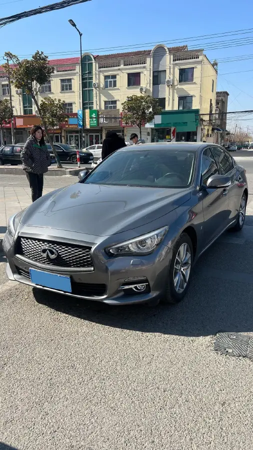 2016 Infiniti Q50L 2.0T 211HP L4 7AT