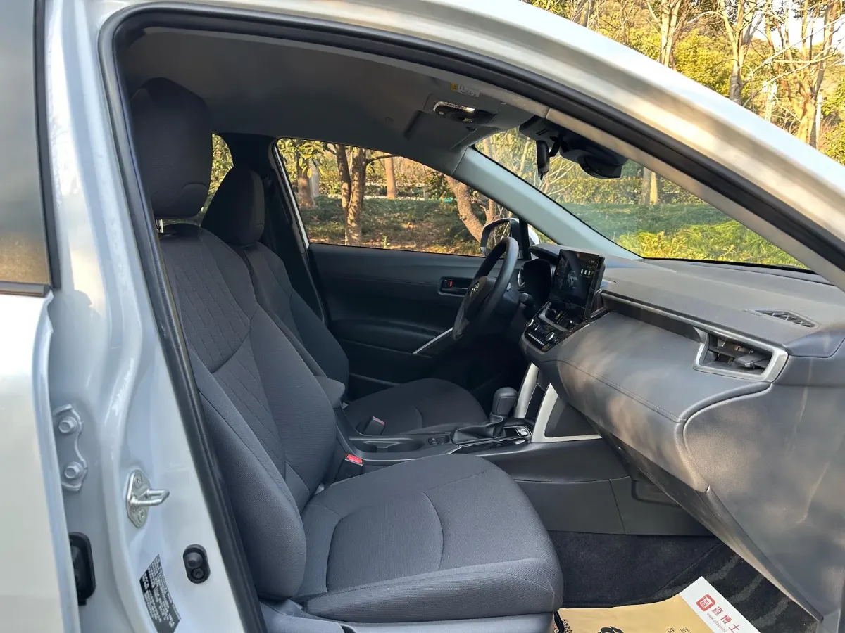 2024 Toyota Corolla Cross 2.0L 152HP L4 E-CVT Hybrid,autocango,china used car exporter,china ev exporter,chinese used car exporter,chinese used ev exporter