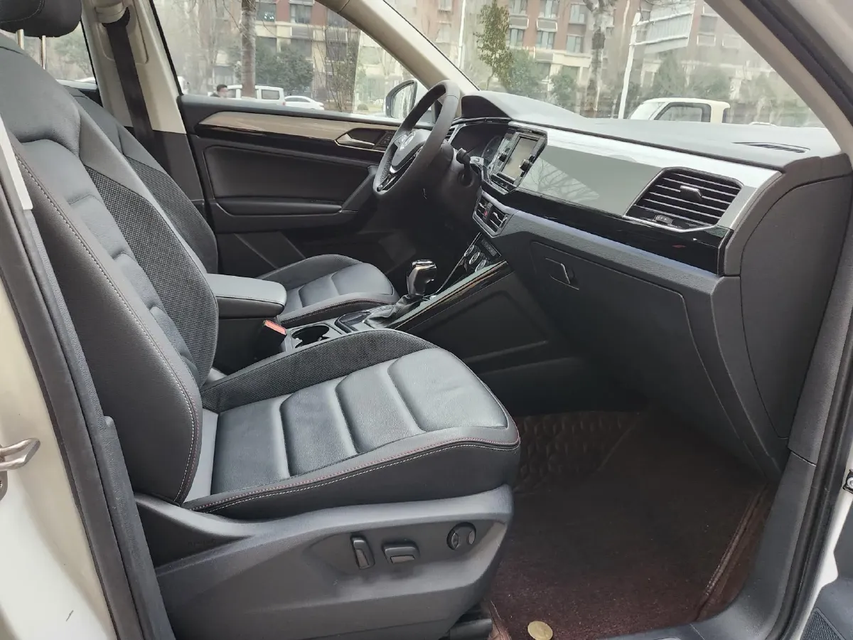 2019 Renault Koleos 2.0L 154HP L4 CVT,autocango,china used car exporter,china ev exporter,chinese used car exporter,chinese used ev exporter