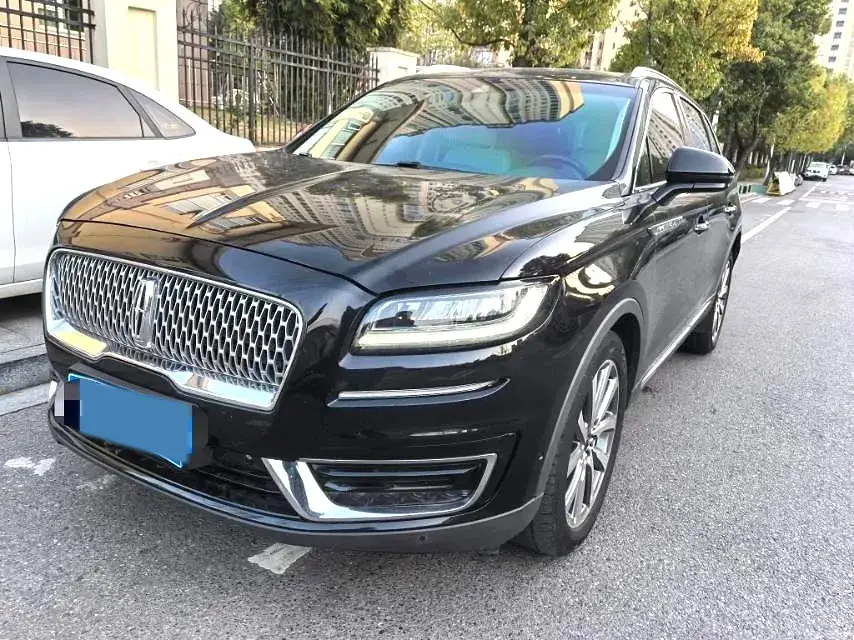2019 Lincoln Nautilus 2.0T 235HP L4 8AT