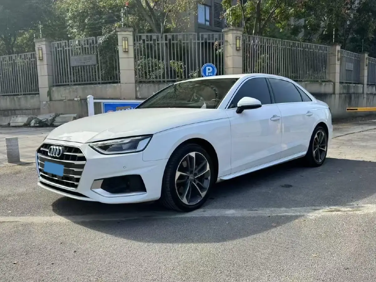 2020 Audi A4L 2.0T 190HP L4 7DCT