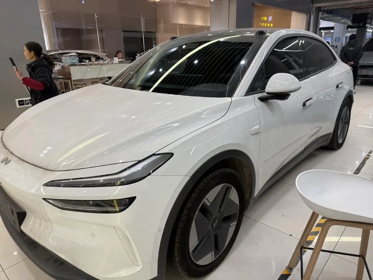 2024 ONVO L60 BEV 60KWH