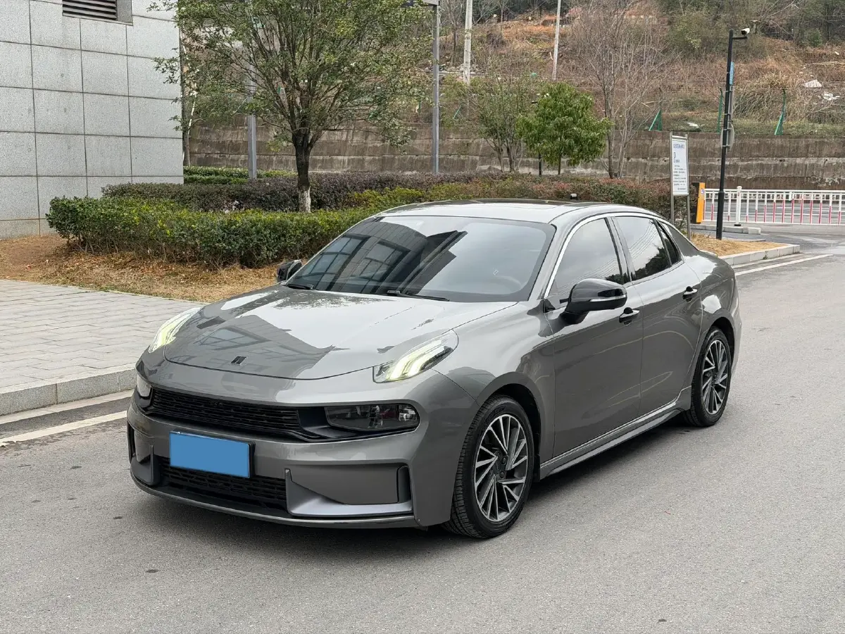 2022 LYNK&CO 03 2.0T 190HP L4 7DCT