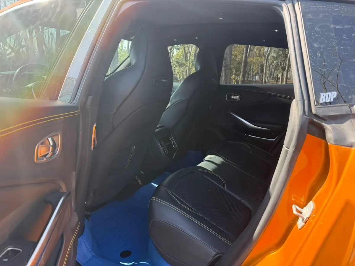 2022 Aston Martin DBX 3.0T 435HP L6 9AT,autocango,china used car exporter,china ev exporter,chinese used car exporter,chinese used ev exporter