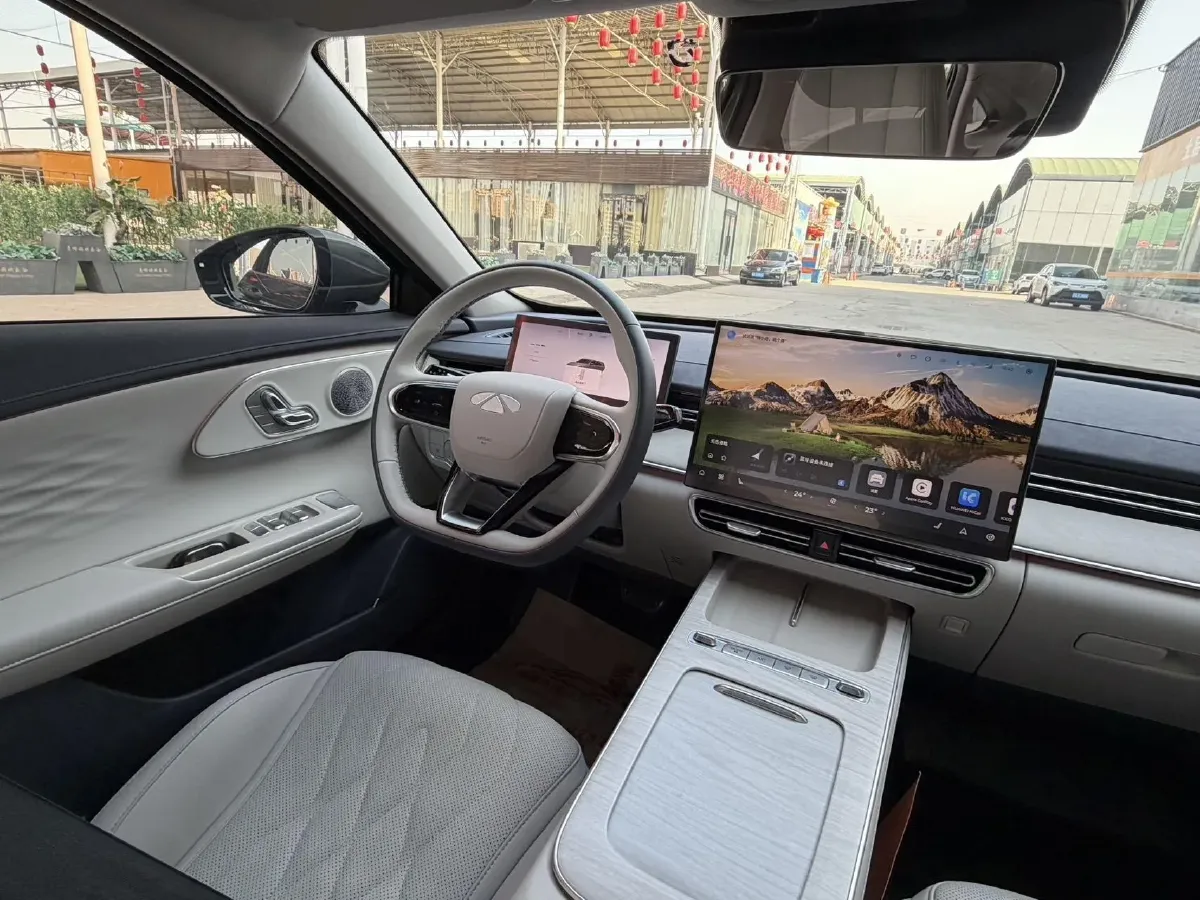 2025 Fulwin FulwinA8L 1.5T 156HP L4 1DHT PHEV 18.67KWH,autocango,china used car exporter,china ev exporter,chinese used car exporter,chinese used ev exporter